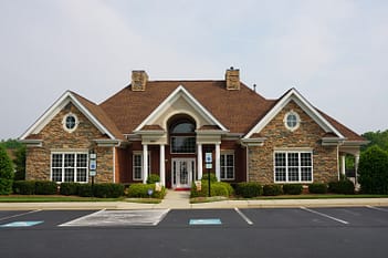 Activie adult 55+ communities in Matthews NC